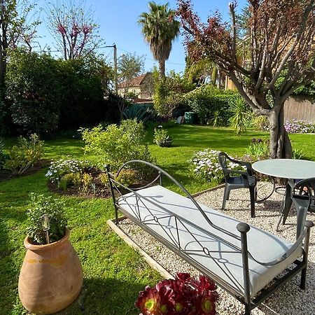 Appartement Rez De Villa Proche Port Et Plages De Sanary Eksteriør bilde