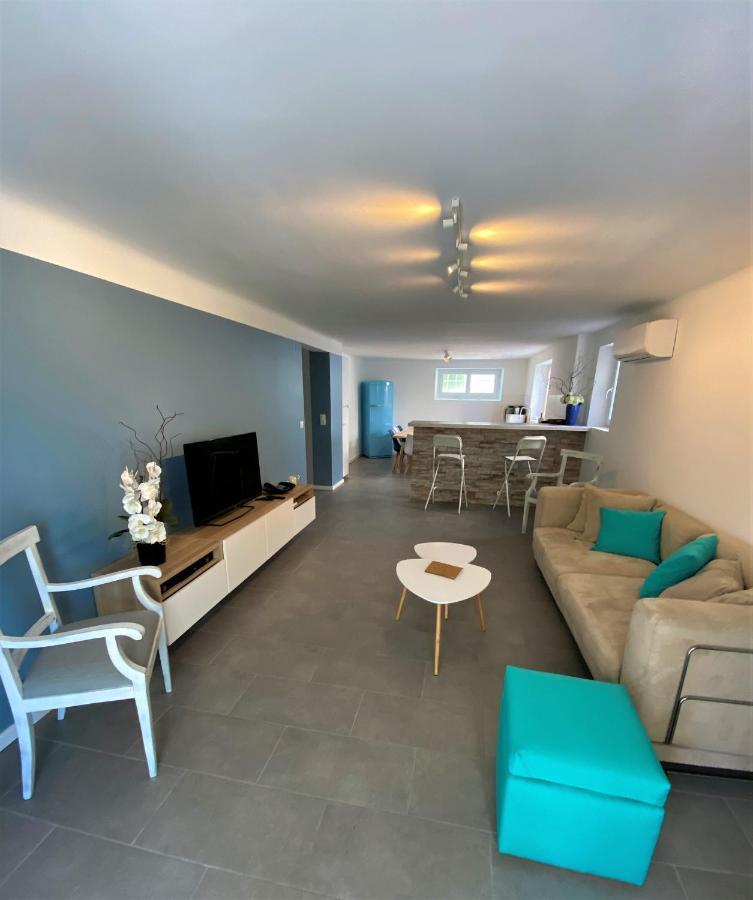 Appartement Rez De Villa Proche Port Et Plages De Sanary Eksteriør bilde
