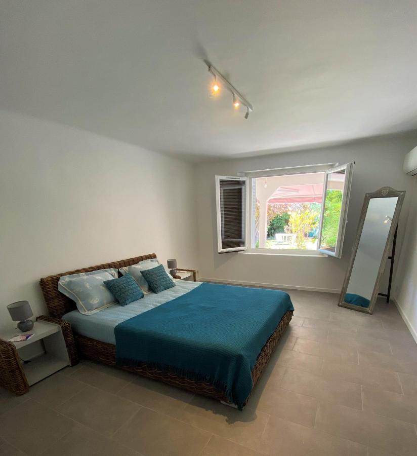 Appartement Rez De Villa Proche Port Et Plages De Sanary Eksteriør bilde